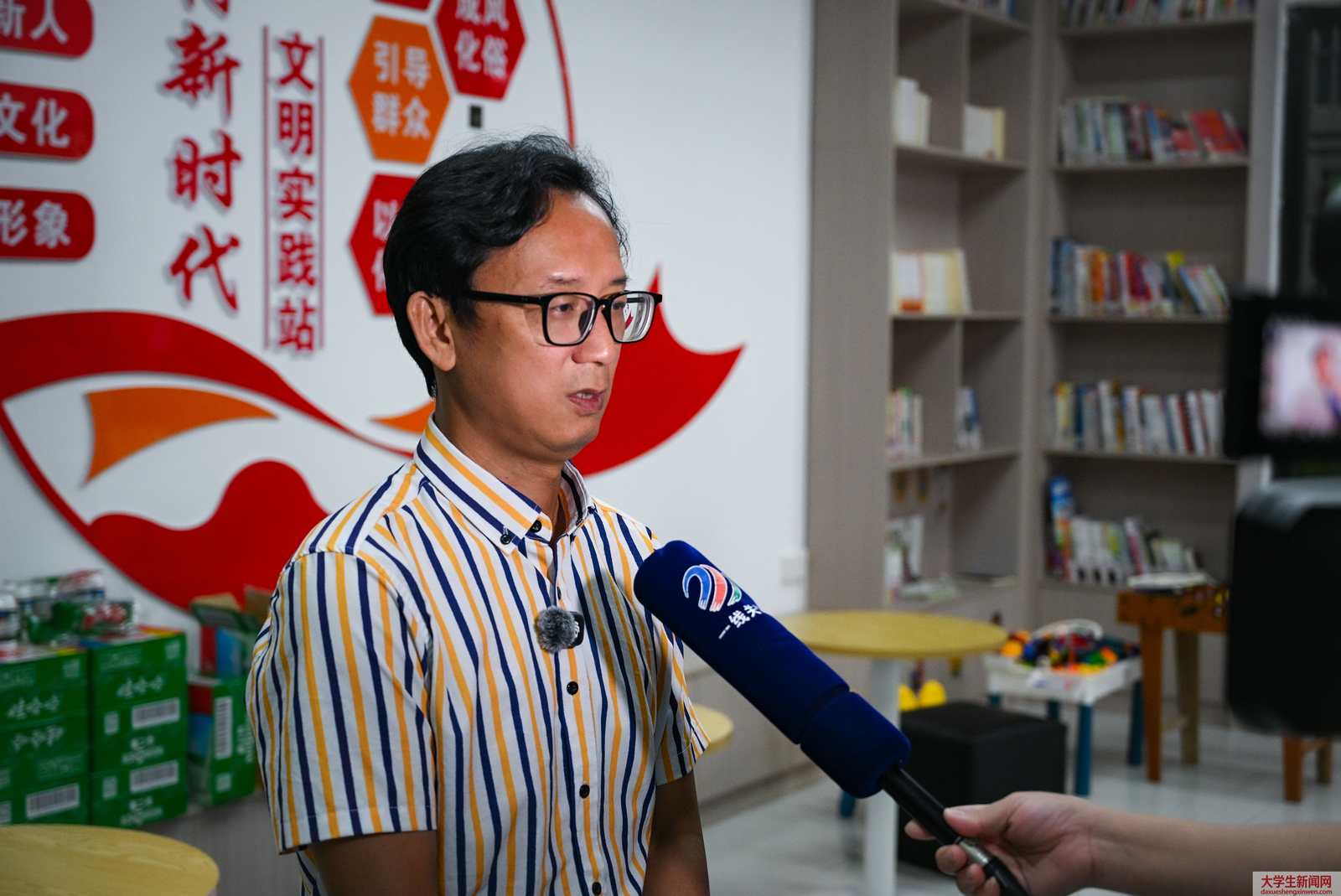 紫荆入镇深挖乡需 媒体专访共话振兴