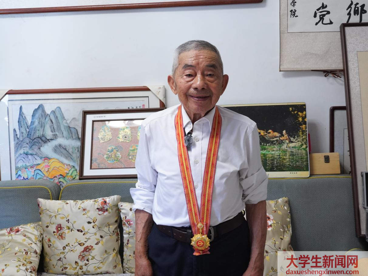 三下乡·人物特辑1|寻访黄大发凿渠筑梦，青年执笔墨传志留声